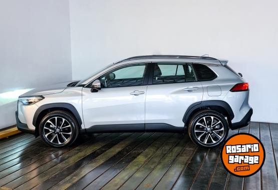 Autos - Toyota COROLLA CROSS SEG CVT 2021 Nafta 73821Km - En Venta