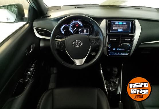 Autos - Toyota YARIS S 1,5 CVT 5P 2021 Nafta 33857Km - En Venta
