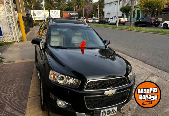 Camionetas - Chevrolet Captiva LTZ 2012 Diesel 180000Km - En Venta