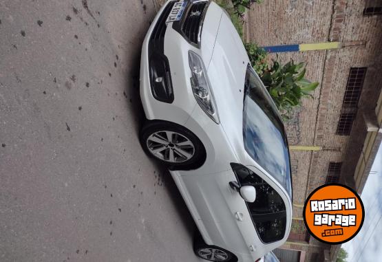 Autos - Peugeot 308 Feline 2018 Diesel 132000Km - En Venta