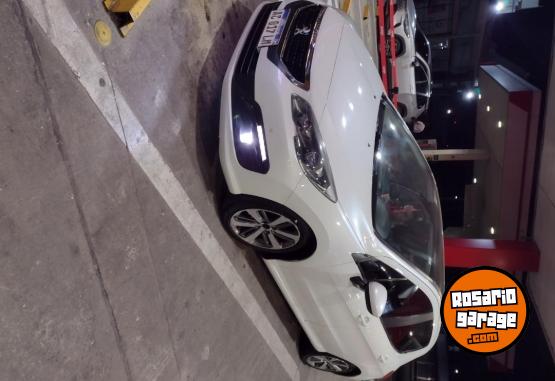Autos - Peugeot 308 Feline 2018 Diesel 132000Km - En Venta