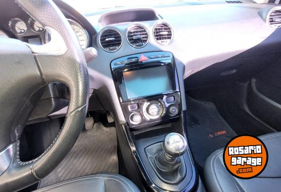 Autos - Peugeot 308 2017 Diesel 130000Km - En Venta