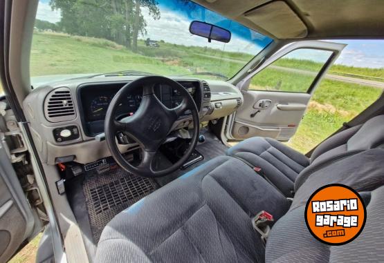 Camionetas - Chevrolet Silverado 1999 Diesel 180000Km - En Venta
