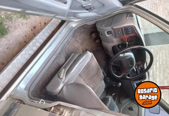 Camionetas - Isuzu Pick up 1998 Diesel 282000Km - En Venta