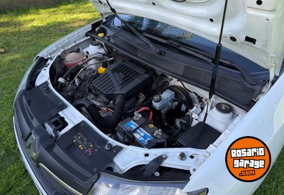 Autos - Renault Sandero 2017 Nafta 130000Km - En Venta