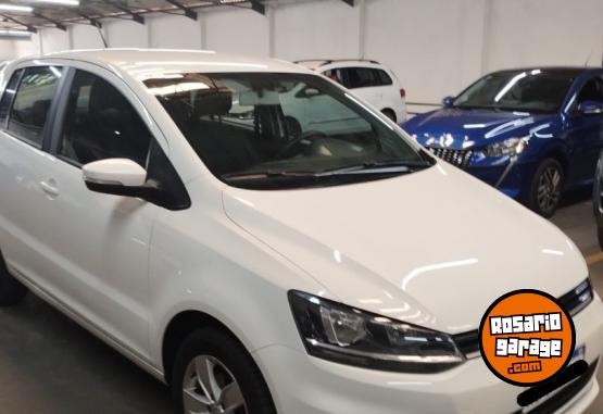 Autos - Volkswagen FOX COMFORTLINE 2017 Nafta 79000Km - En Venta