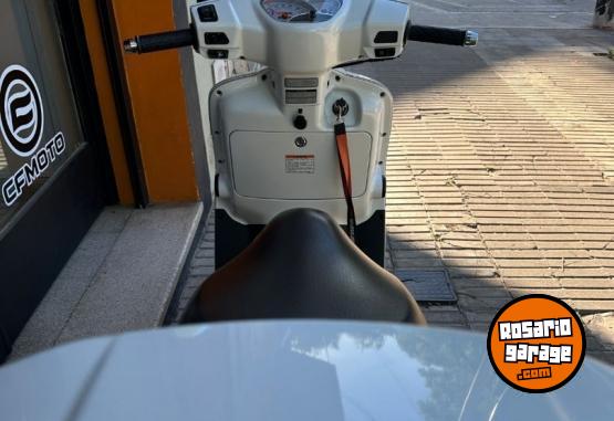 Motos - Kymco LIKE 125 2022 Nafta 10800Km - En Venta