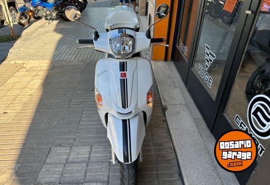 Motos - Kymco LIKE 125 2022 Nafta 10800Km - En Venta