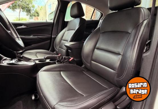 Autos - Chevrolet Cruze LTZ AUT 2022 Nafta 40000Km - En Venta