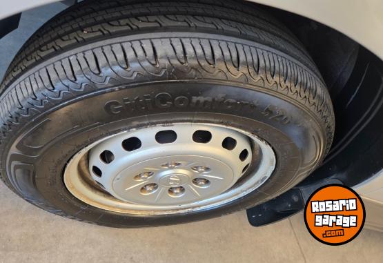 Utilitarios - Hyundai H1 2010 Diesel 265000Km - En Venta