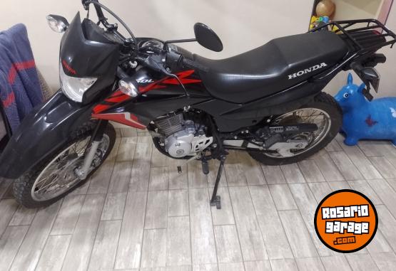 Motos - Honda XR  150cc 2023 Nafta 15000Km - En Venta