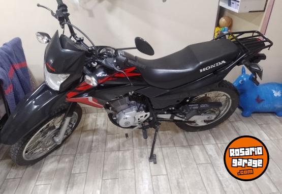 Motos - Honda XR  150cc 2023 Nafta 15000Km - En Venta