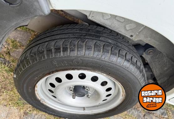 Utilitarios - Renault Kangoo 2015 Nafta 130000Km - En Venta