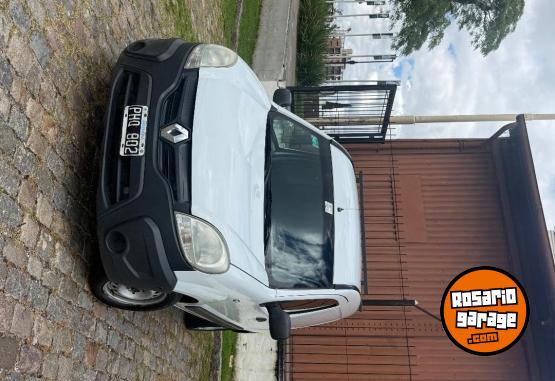 Utilitarios - Renault Kangoo 2015 Nafta 130000Km - En Venta