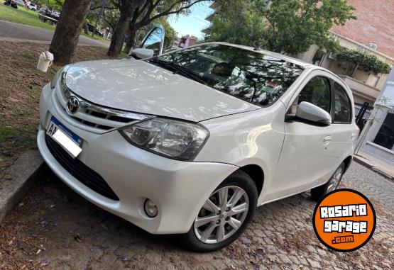 Autos - Toyota Etios 2016 Nafta 115000Km - En Venta