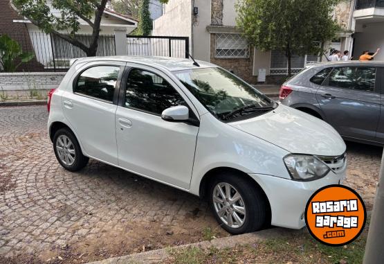 Autos - Toyota Etios 2016 Nafta 115000Km - En Venta