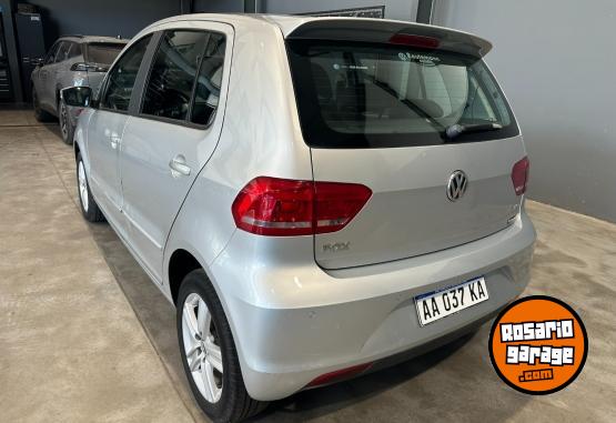 Autos - Volkswagen FOX TRENDLINE 5 PUERTAS 2016 Nafta 98039Km - En Venta