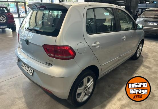 Autos - Volkswagen FOX TRENDLINE 5 PUERTAS 2016 Nafta 98039Km - En Venta