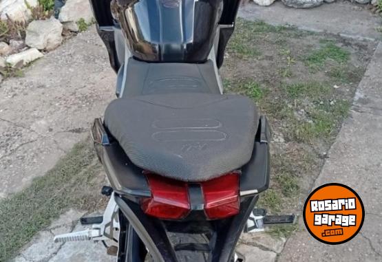 Motos - Honda CB 2018 Nafta 25000Km - En Venta