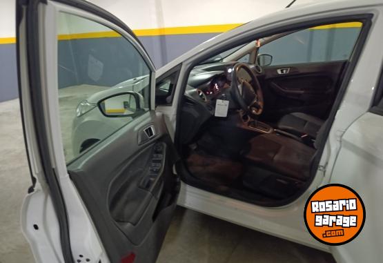 Autos - Ford Fiesta 2019 Nafta 67000Km - En Venta