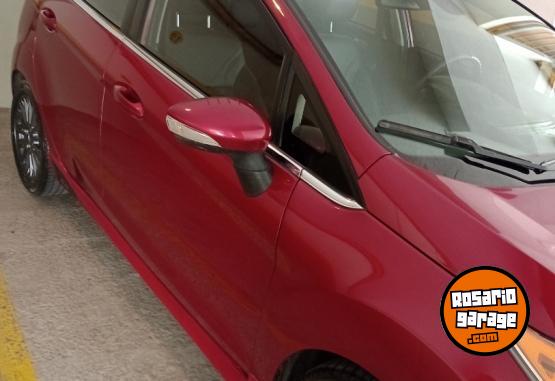 Autos - Ford Fiesta titanium 5p 2014 Nafta 96000Km - En Venta
