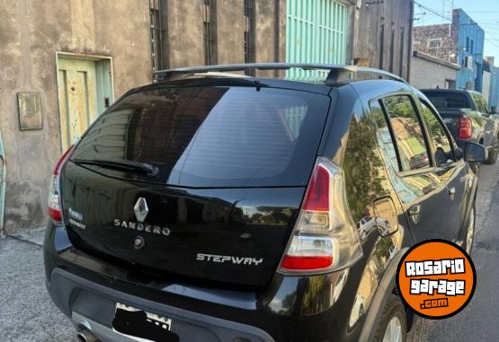 Autos - Renault Sandero 2014 Nafta 121000Km - En Venta