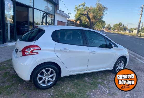 Autos - Peugeot 208 1.5 5p allure nav 2015 Nafta 114000Km - En Venta