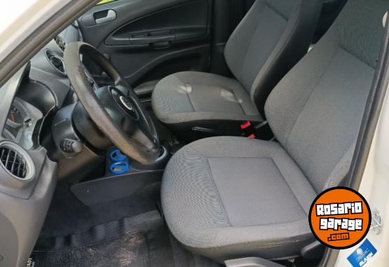 Autos - Volkswagen Gol trend 2009 Nafta 203000Km - En Venta