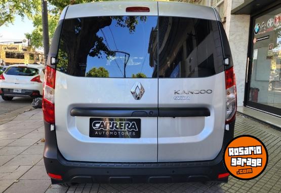 Utilitarios - Renault Kangoo Confort 2024 GNC 22000Km - En Venta
