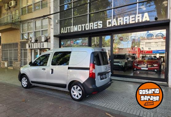 Utilitarios - Renault Kangoo Confort 2024 GNC 22000Km - En Venta