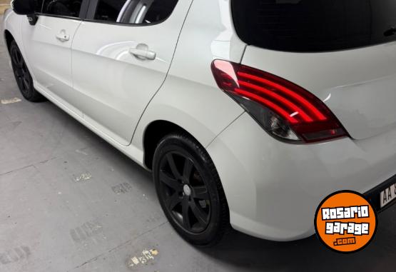 Autos - Peugeot 308 allure 2017 Nafta 115000Km - En Venta