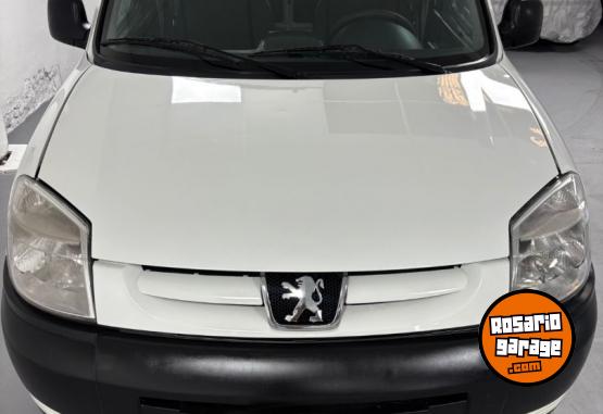 Utilitarios - Peugeot PARTNER 2017 GNC 157000Km - En Venta