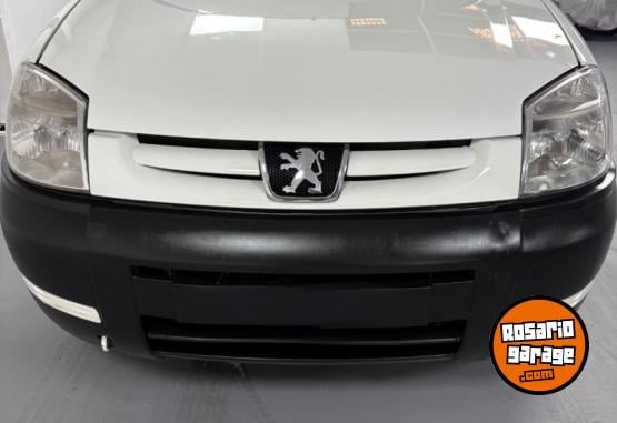 Utilitarios - Peugeot PARTNER 2017 GNC 157000Km - En Venta