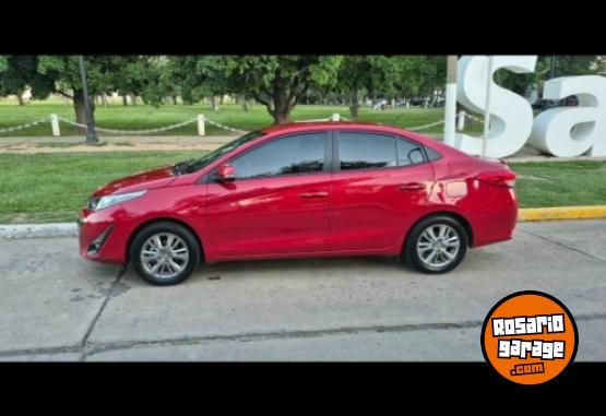Autos - Toyota YARIS 1.5 XLS 2021 GNC 68500Km - En Venta