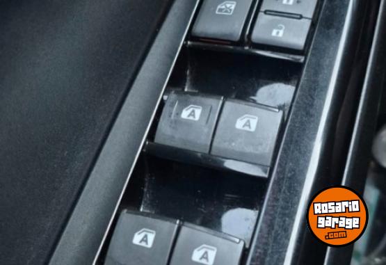 Autos - Toyota YARIS 1.5 XLS 2021 GNC 68500Km - En Venta