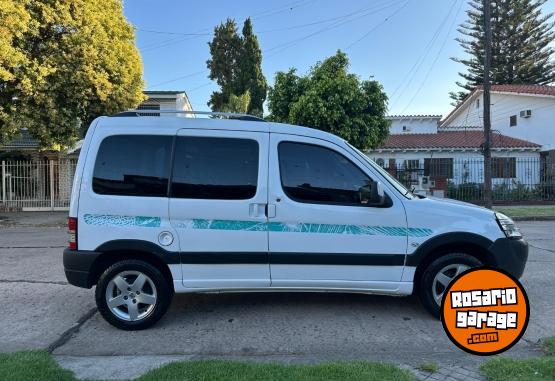 Utilitarios - Peugeot Parnert patagonia 2018 Diesel 138000Km - En Venta