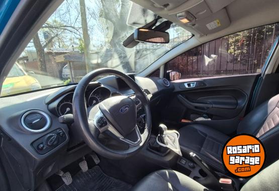 Autos - Ford Fiesta Titanium 2018 Nafta 100000Km - En Venta
