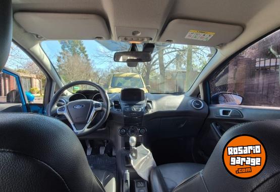 Autos - Ford Fiesta Titanium 2018 Nafta 100000Km - En Venta