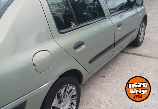 Autos - Renault Clio 2 2005 Nafta 210000Km - En Venta