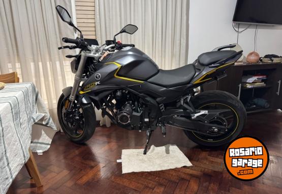 Motos - Voge 525r 2025 Nafta 3000Km - En Venta