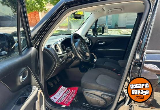 Camionetas - Jeep RENEGADE 1.8 NAFTA SPORT 2016 Nafta 108000Km - En Venta