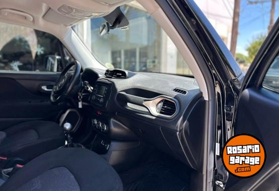 Camionetas - Jeep RENEGADE 1.8 NAFTA SPORT 2016 Nafta 108000Km - En Venta
