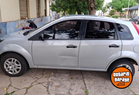 Autos - Ford Fiesta Ambiente Plus MP3 2011 Nafta 113000Km - En Venta
