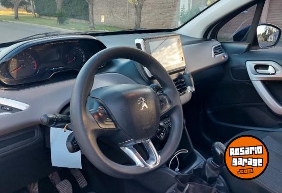 Autos - Peugeot 208 2020 Nafta 110000Km - En Venta