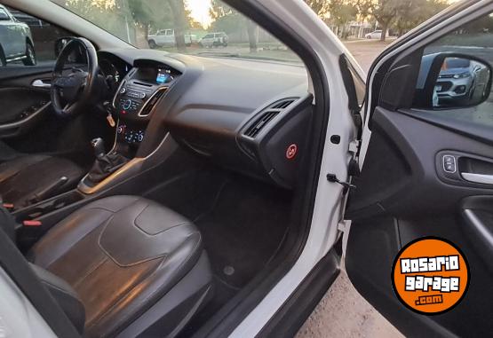 Autos - Ford Focus SE 2016 Nafta 118000Km - En Venta