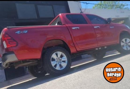 Camionetas - Toyota Hilux 2017 Diesel 200000Km - En Venta