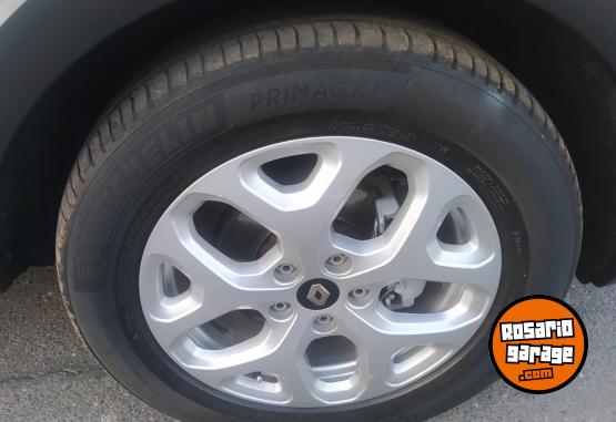 Autos - Renault Captur ZEN 2018 Nafta 107000Km - En Venta