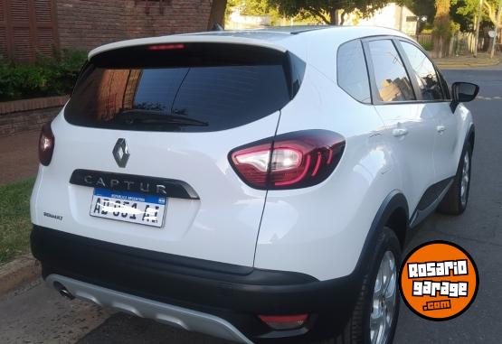 Autos - Renault Captur ZEN 2018 Nafta 107000Km - En Venta