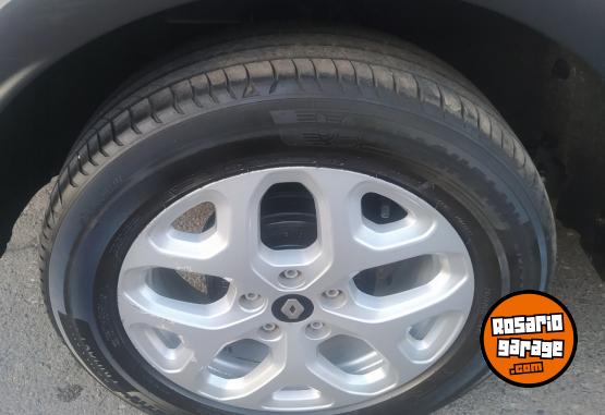 Autos - Renault Captur ZEN 2018 Nafta 107000Km - En Venta