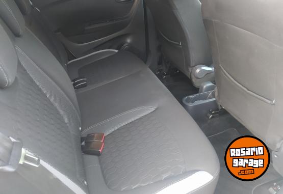 Autos - Renault Captur ZEN 2018 Nafta 107000Km - En Venta